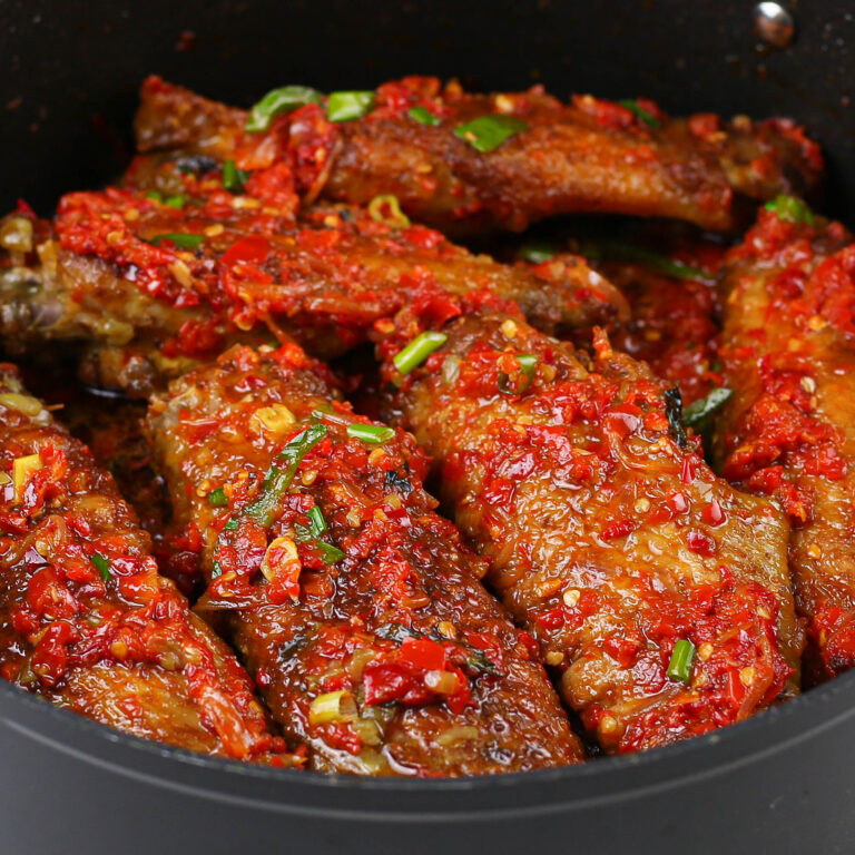 Spicy and Savory Pepper Turkey Wings Recipe