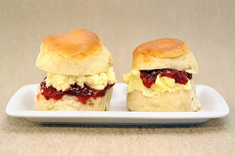 English Clotted Cream: A Delectable British Tradition